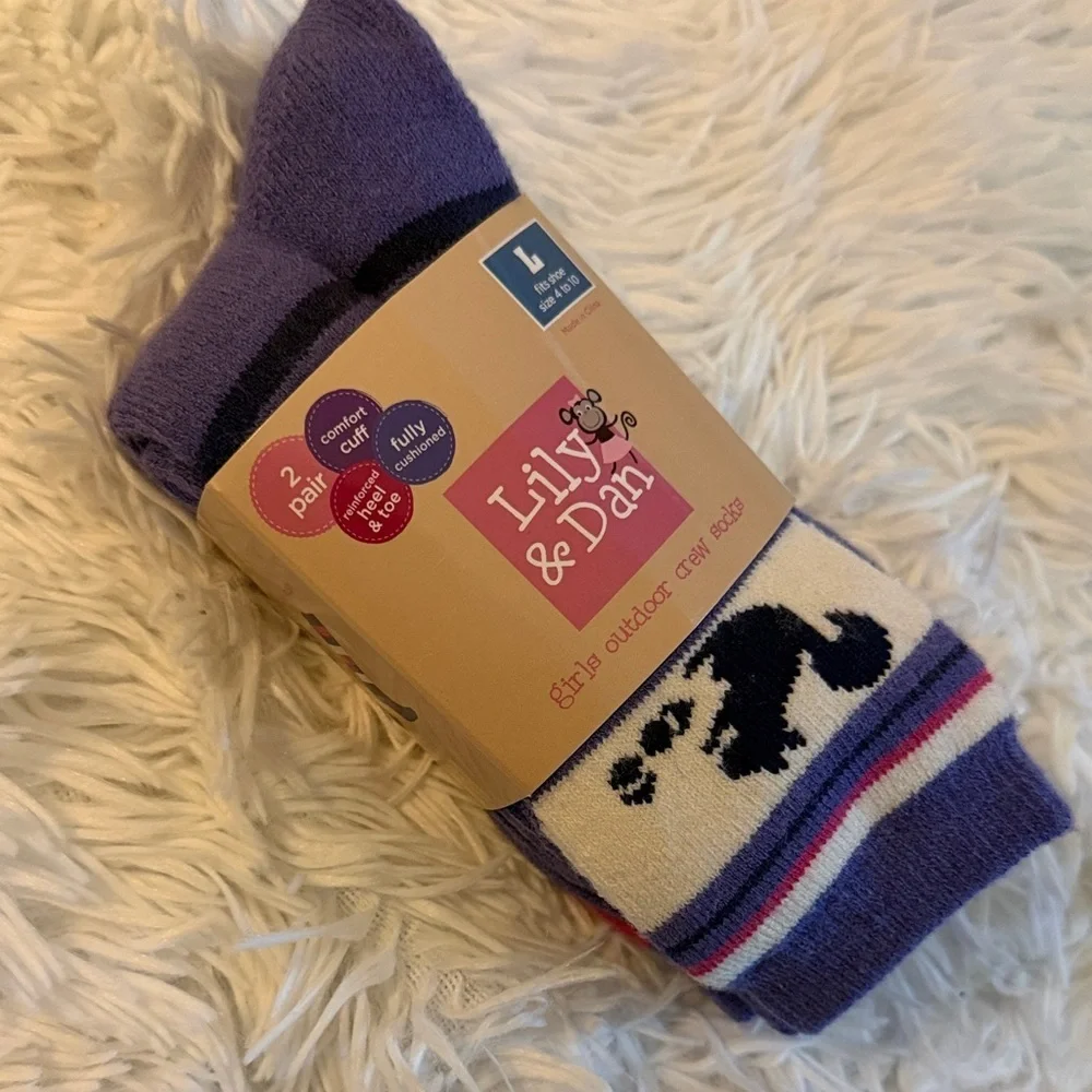 🩷 3/$18 2 pairs NWT Lily & Dan Purple and White Socks Outdoor cushioned calf